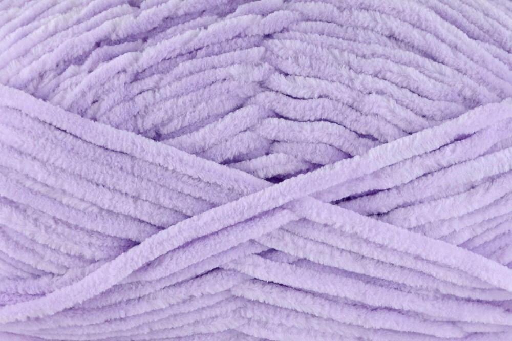 Bella Chenille by Universal Yarn - #103 Sweet Lilac - 100% polyester super bulky yarn