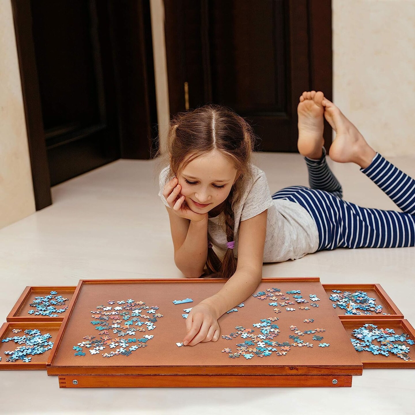 Jumbl 1000 Piece Puzzle Board, 23” x 31” Wooden Jigsaw Puzzle Table W/Legs