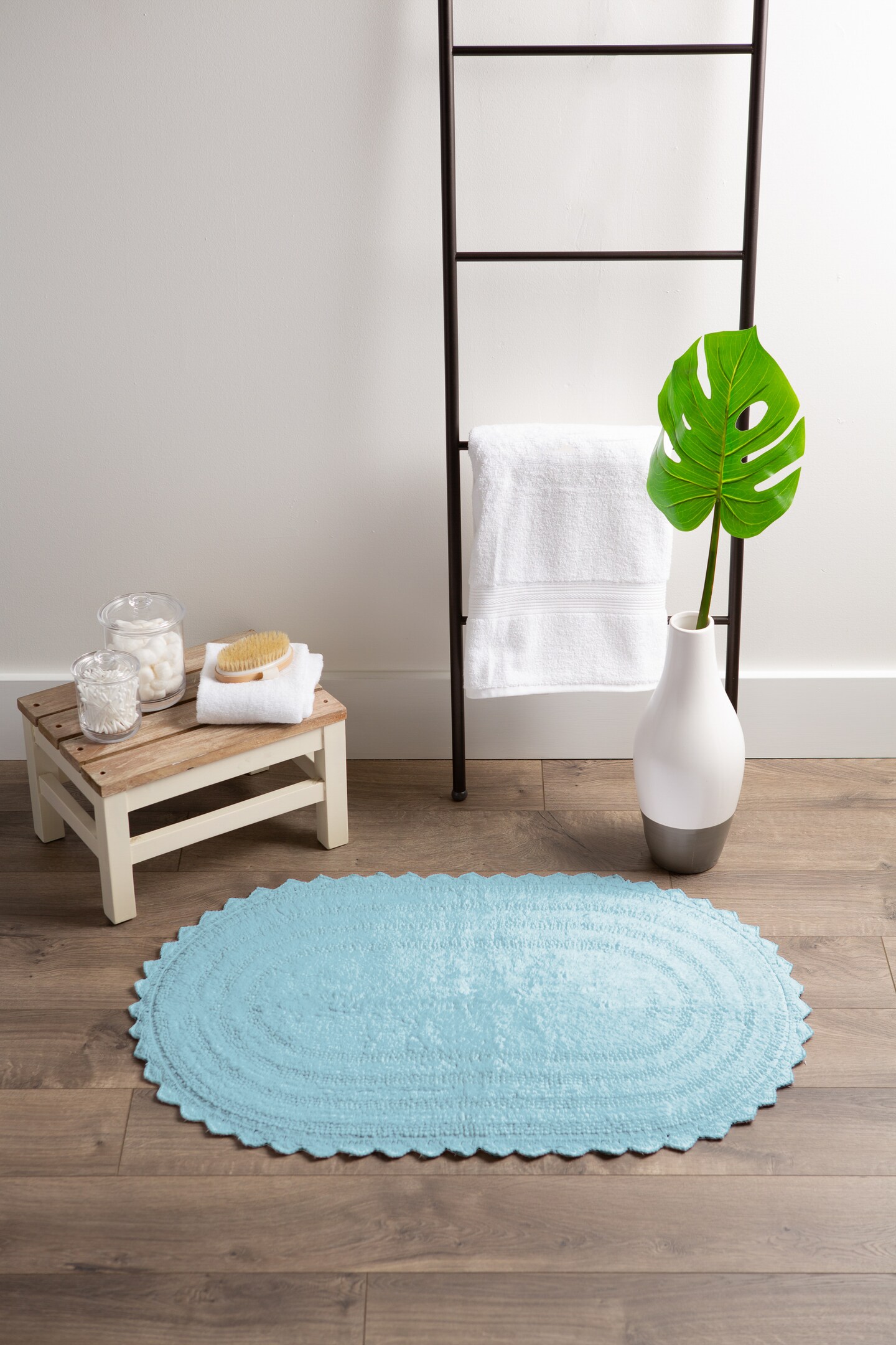 DII Cameo Blue Large Oval Crochet Bath Mat