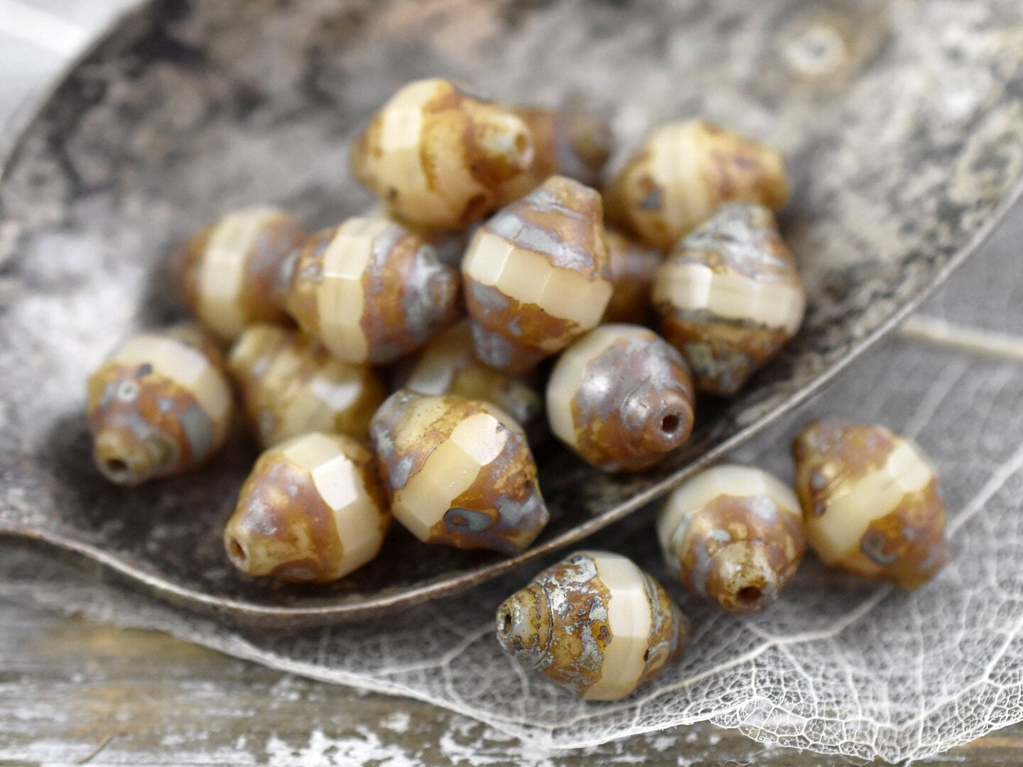 *20* 11x8mm Beige Picasso Turbine Beads