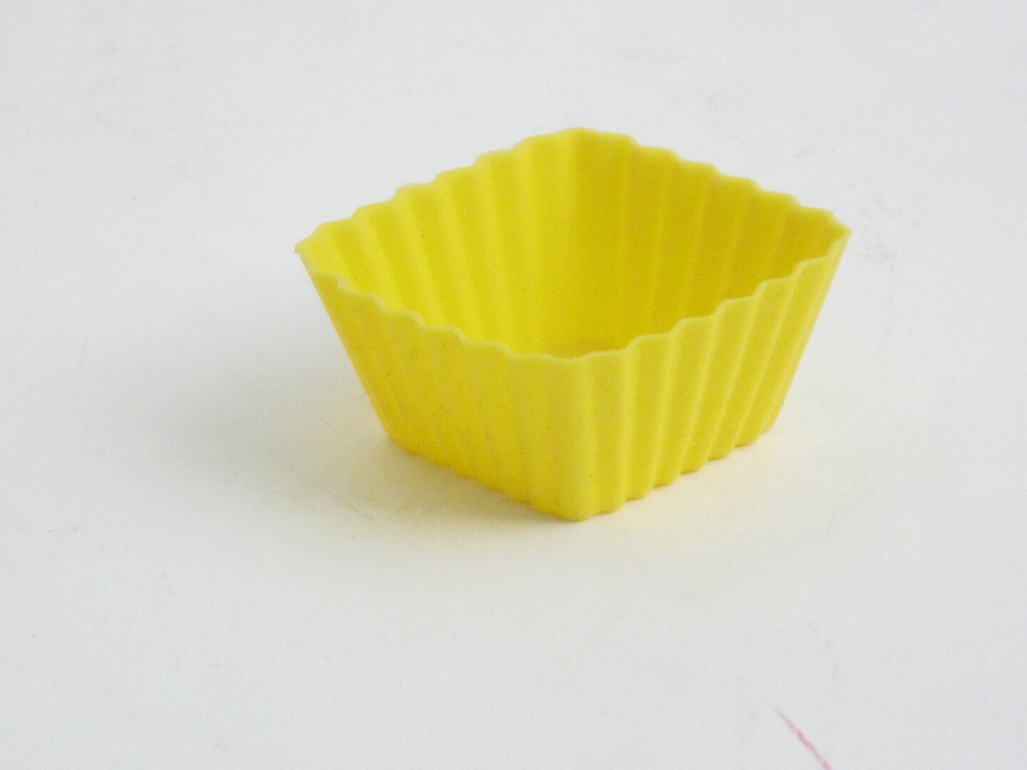 MINI SILICONE BAKING CUPS, 1.5&#x22; X 1.5&#x22;