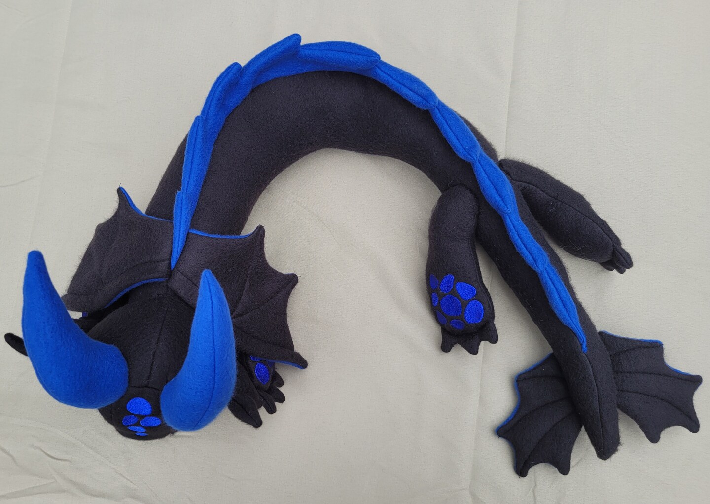 Wearable,Poseable, Dragon Renaissance fair, cosplay, costume accessory, plush neck dragon, shoulder dragon, fantasy, medieval dragon