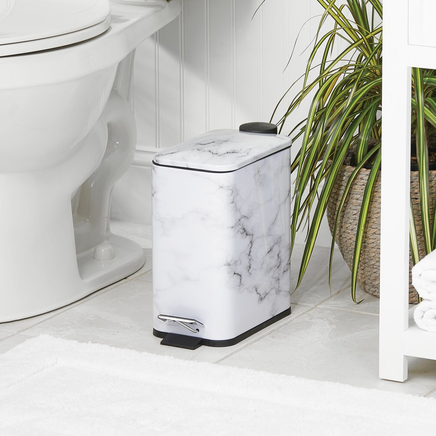 mDesign Slim Metal 1.3 Gallon Step Trash Can with Lid/Liner Bucket