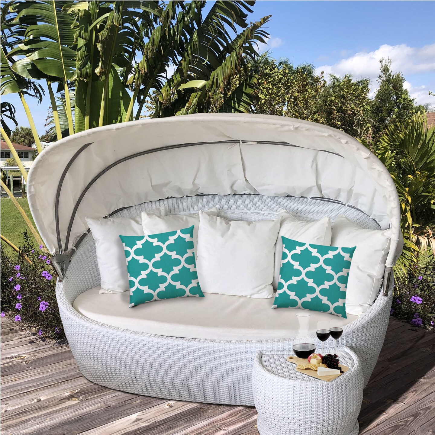 FLANNIGAN Turquoise Indoor-Outdoor Pillow - Sewn Closure