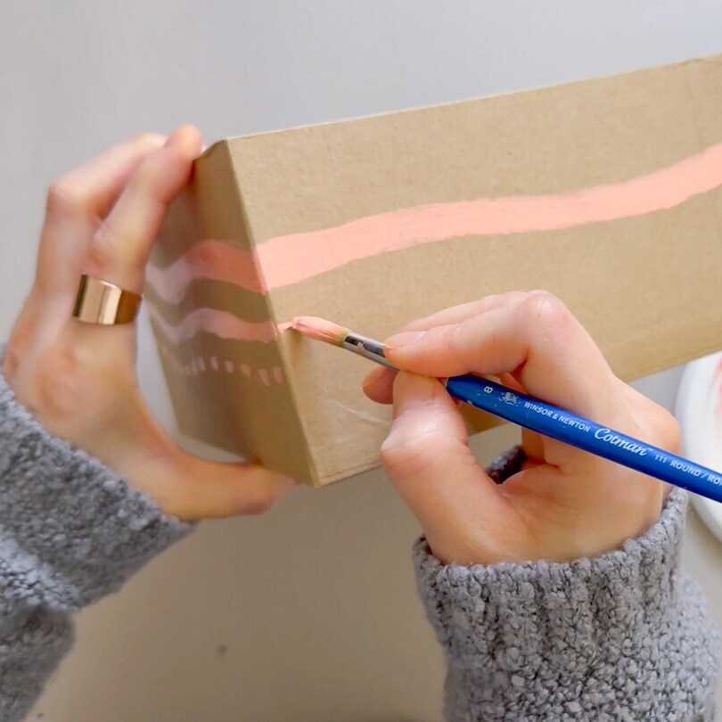 Decorate a Mom's Day Gift Box with Me! image 3