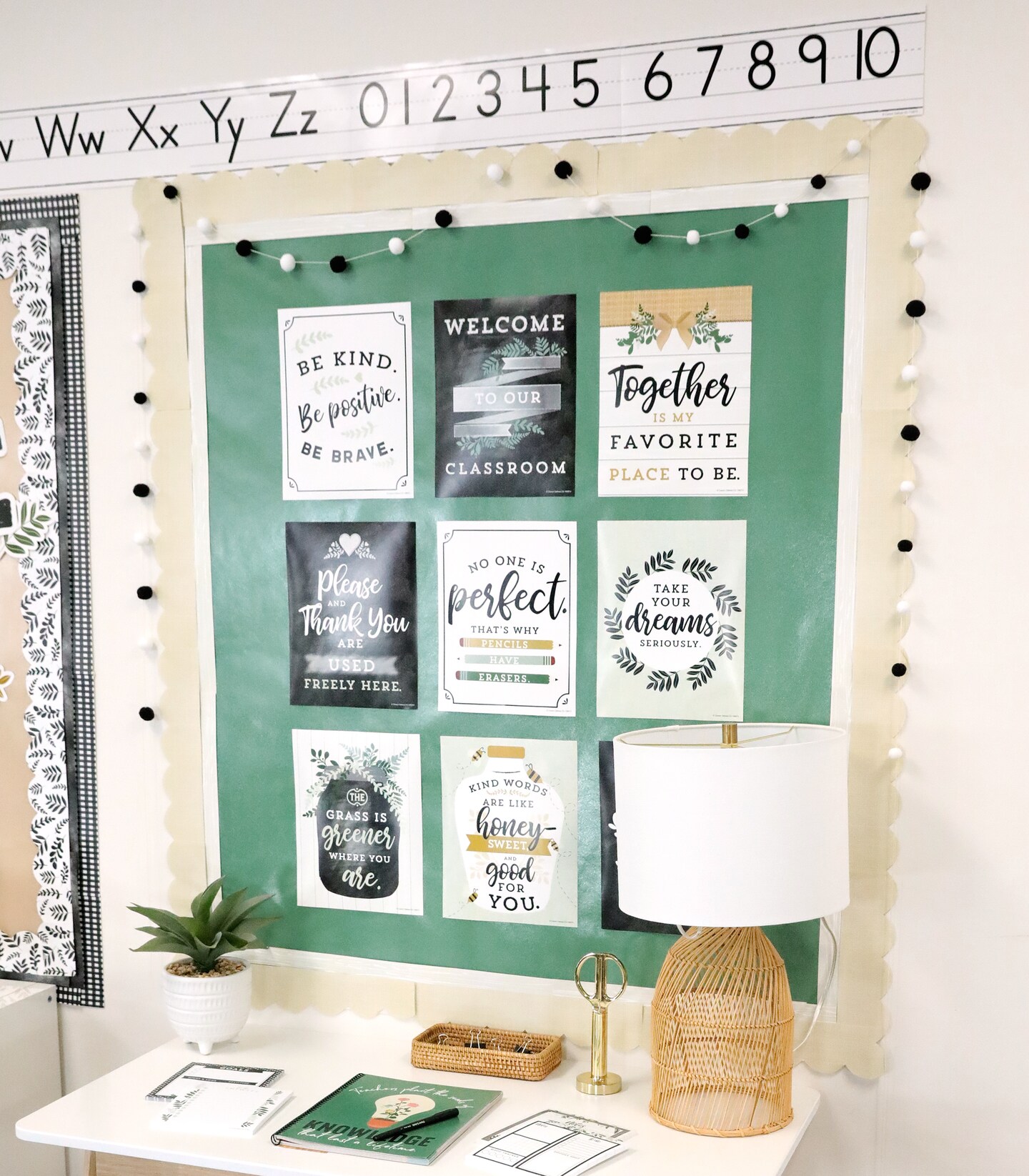 Carson Dellosa Decorations