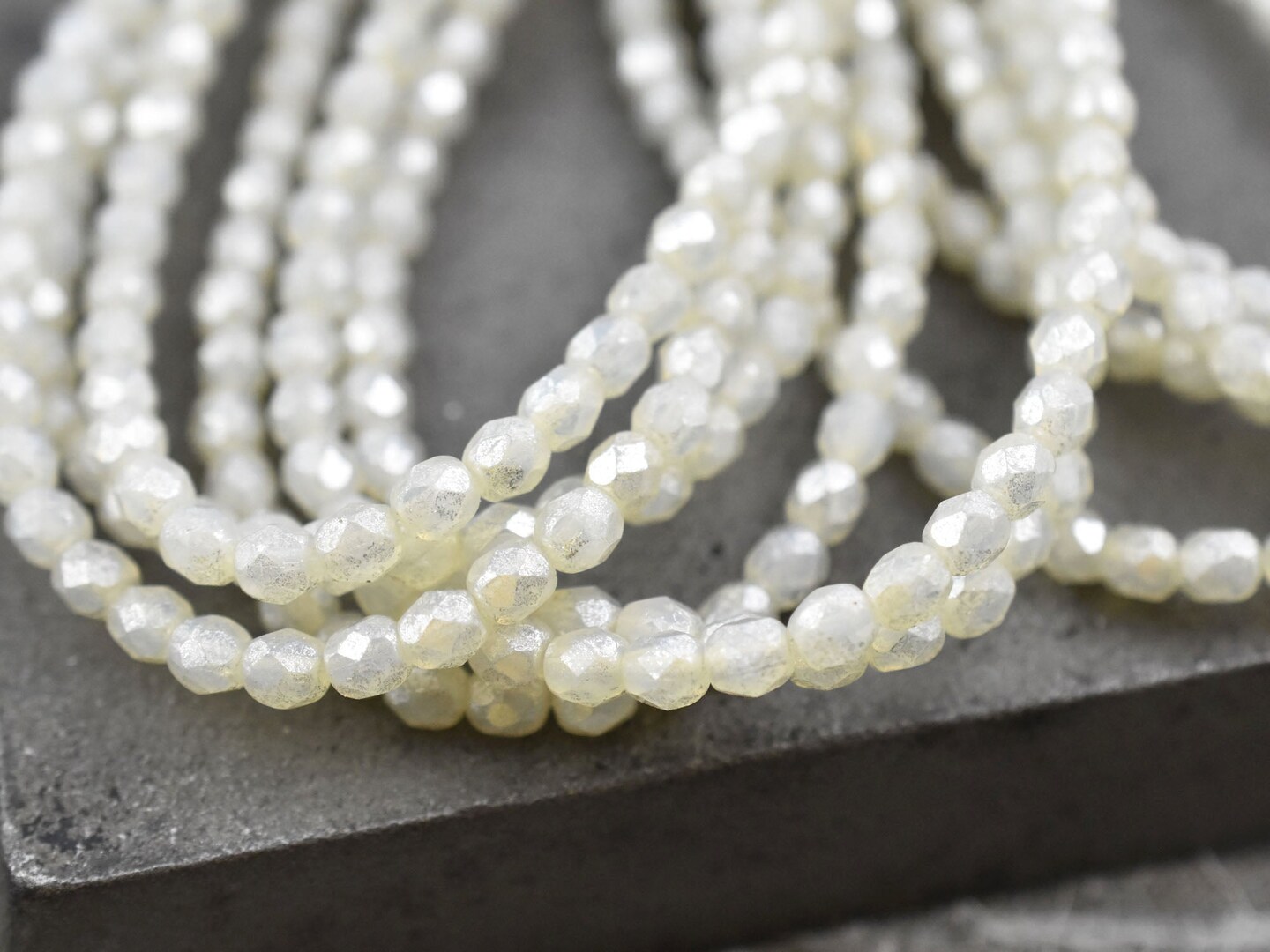 *50* 4mm Silver Mercury Washed Crystal Opaline Fire Polished Round Beads