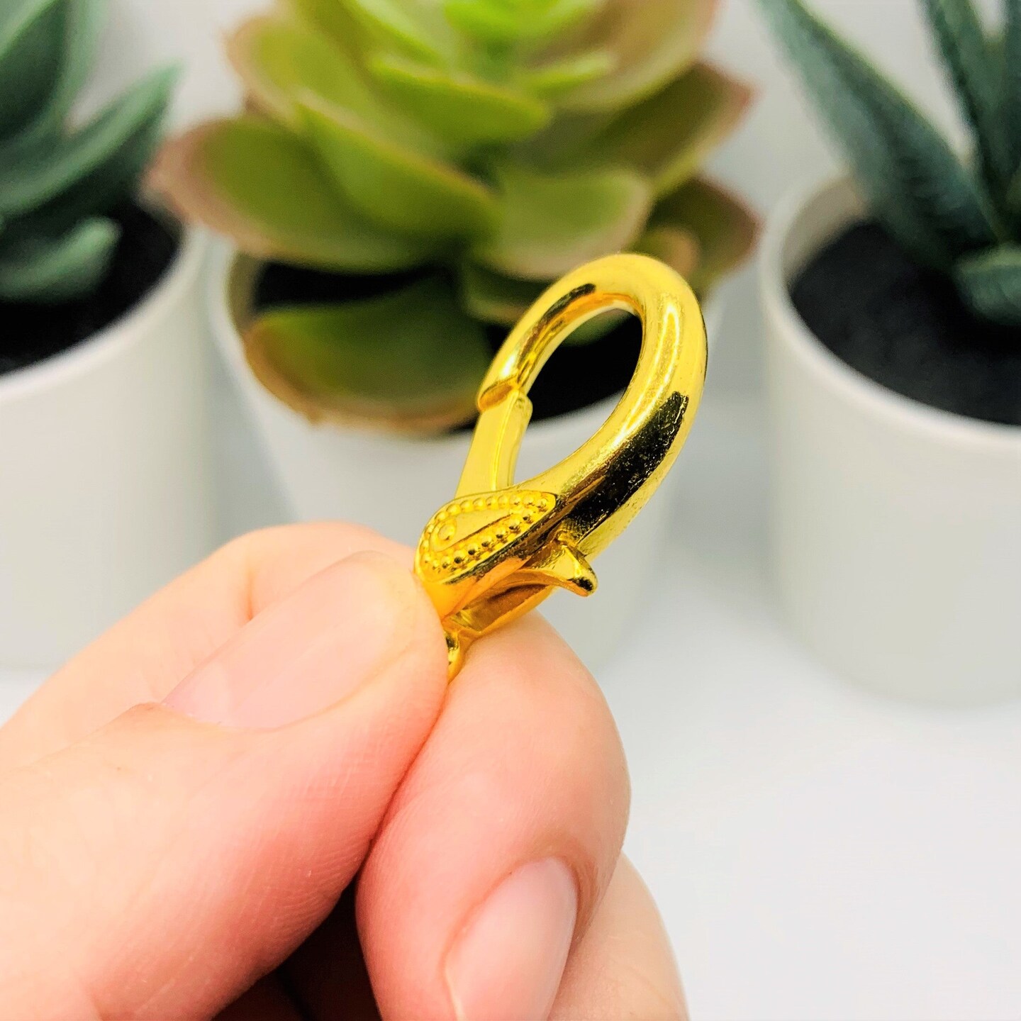 4, 20 or 50 Pieces: 16 x 31 mm Gold Plated Decorative Lobster Clasps