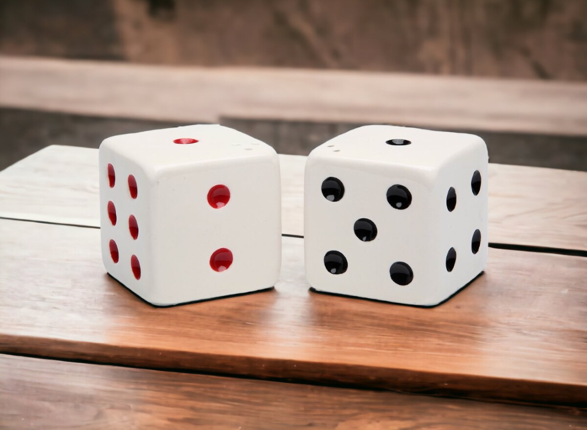 Hand Painted Ceramic Dice Salt &#x26; Pepper Shakers, Home D&#xE9;cor, Gift for Him, Gift for Dad, Kitchen D&#xE9;cor, Game Room Decor