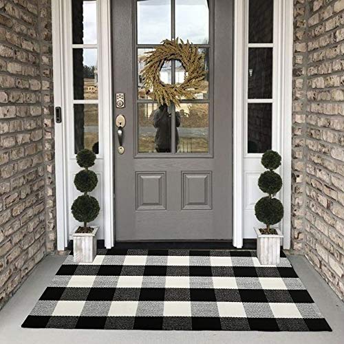 Buffalo Plaid Outdoor Rug, 27.5'' x 43'' Black and White Check Indoor/ Outdoor Area Rugs, Layering Rug for Hello/Welcome Door Mat, Washable Cotton  Woven Farmhouse Mat for Fall Front Porch Décor