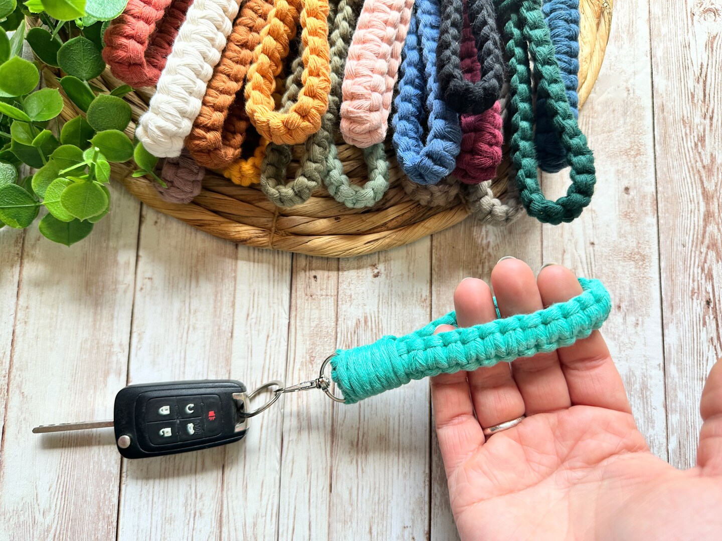 Mini Macrame Wristlet, Finger Wristlet, Key fob holder, Boho Keychain, Gift  for teenager, Handmade Keychain, Gifts for mom, Boho gifts, keys