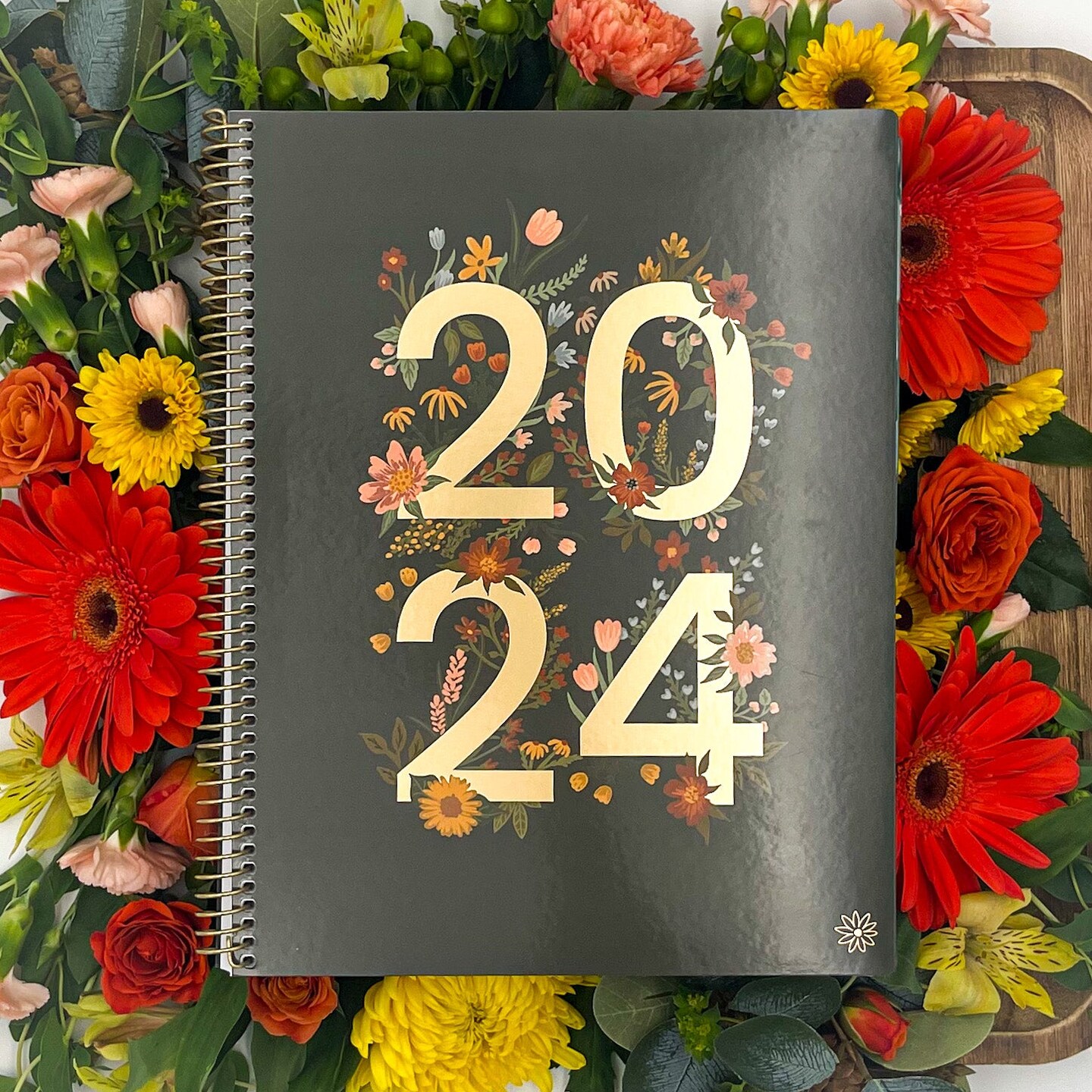 bloom daily planners 2024 Soft Cover Planner, 8.5&#x22; x 11&#x22;, Dreams in Bloom