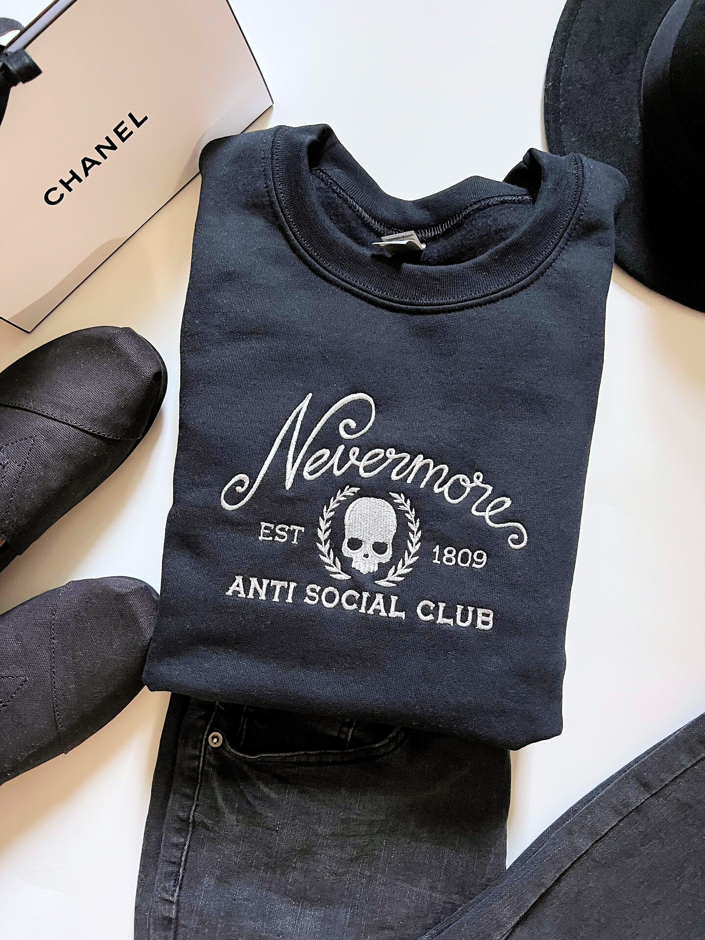 Chanel discount embroidered sweatshirt