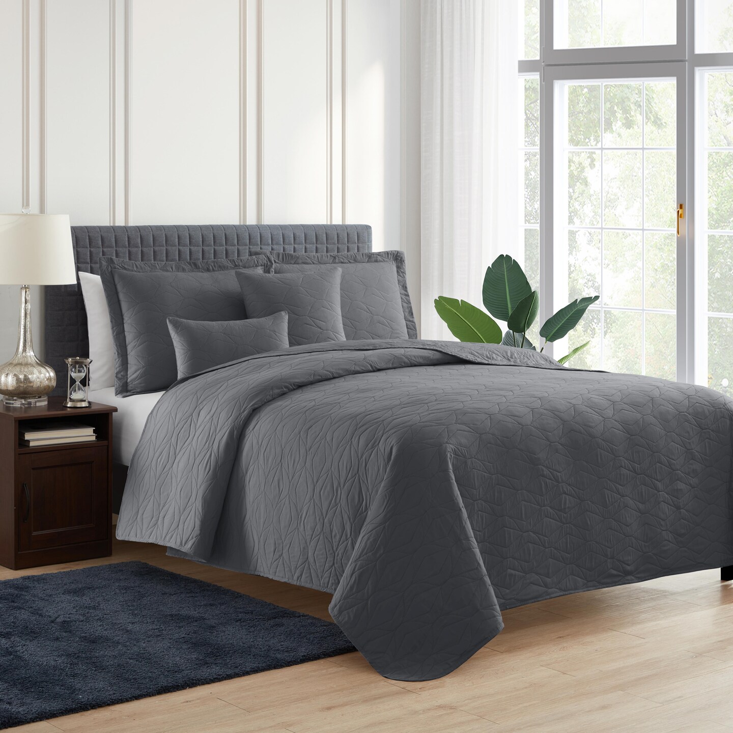 Clara Clark Quilts Set