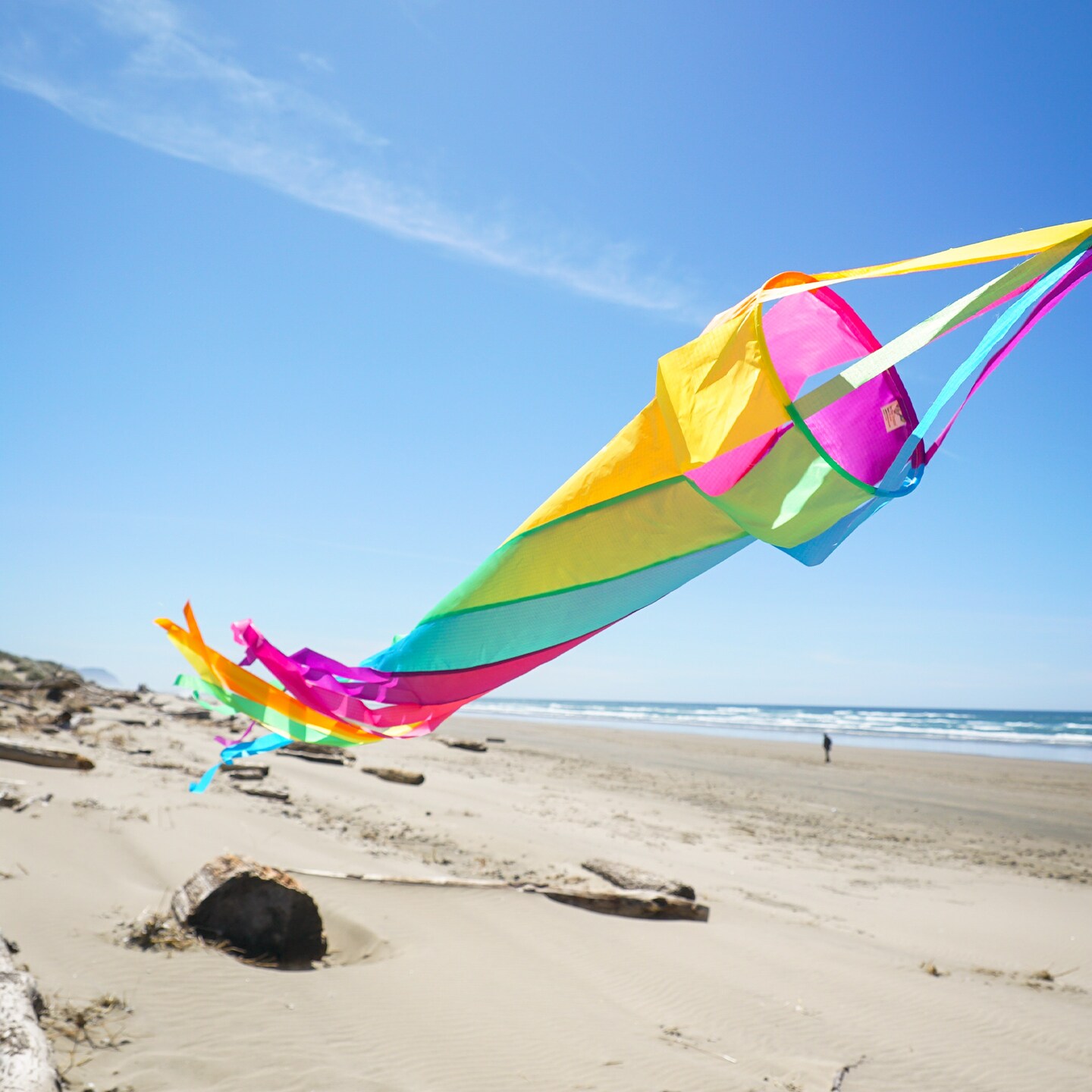 In the Breeze 5228 &#x2014; 60-inch Fiesta Spinsock &#x2014; Colorful and Fun Spinning Windsock, Kite Line Laundry