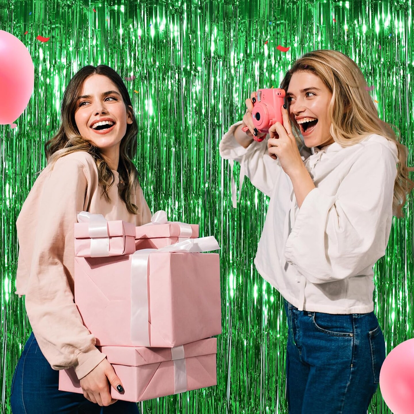 Green Party Streamers 3.3x8.3 Feet Metallic Foil Fringe Curtains 3Pack Tinsel Door Streamers Party Decorations for Christmas New Year Patrick's Day Hawaiian Jungle Safari Tropical Football Party Decor