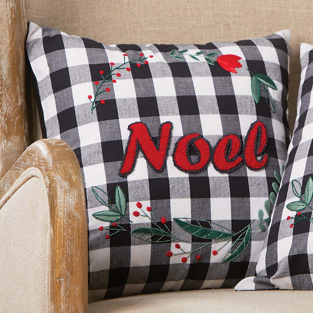 Herrschners  Noel Tidings Pillow Cover Punch Needle Kit