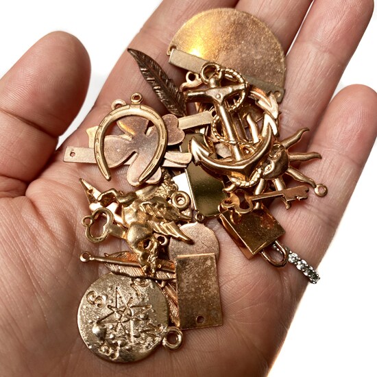 Mix of Rose Gold Plated & Antiqued Copper Charms (40g) (V127)