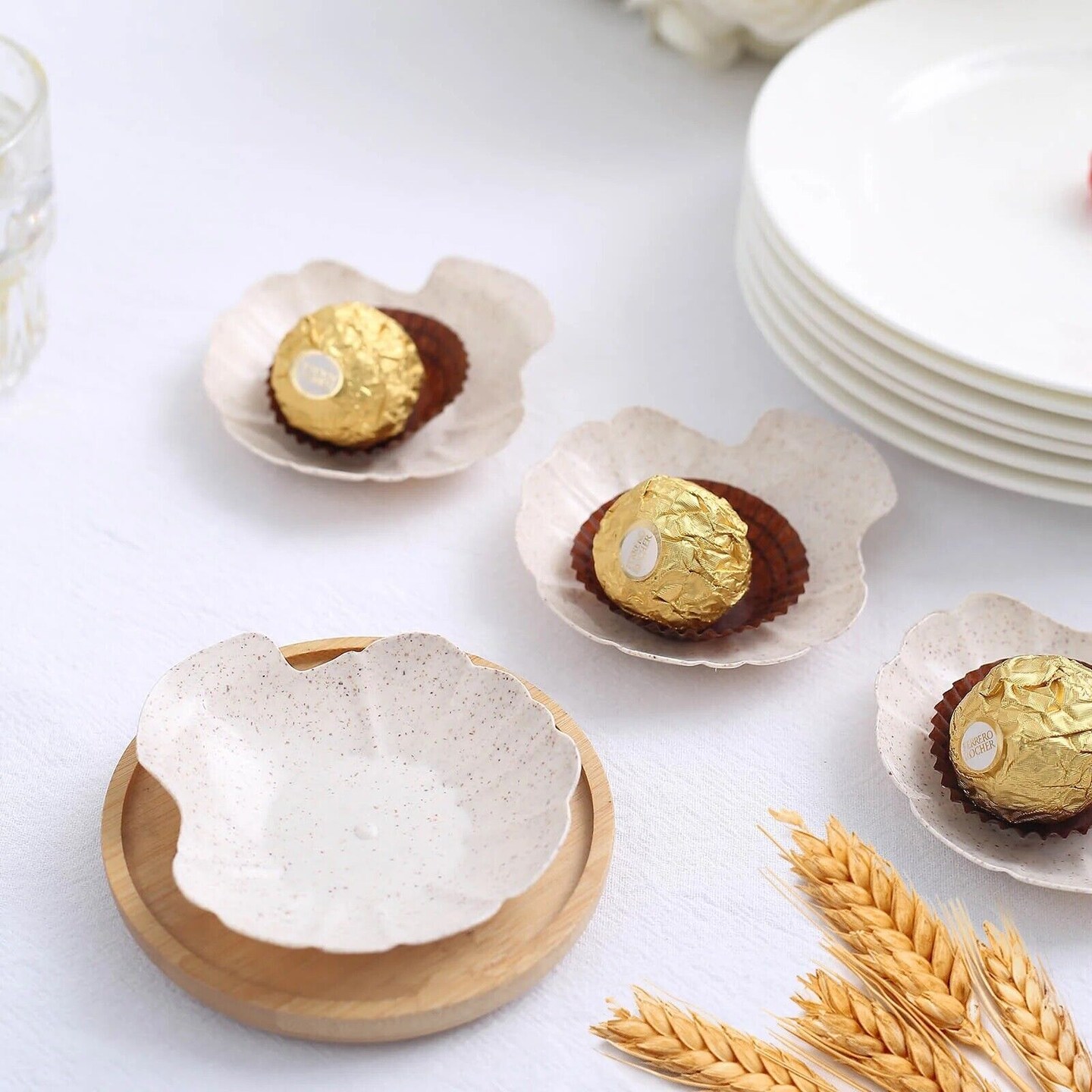 24 Natural 3.5 in Wheat Straw Fiber Mini Sea Shell SERVING TRAYS