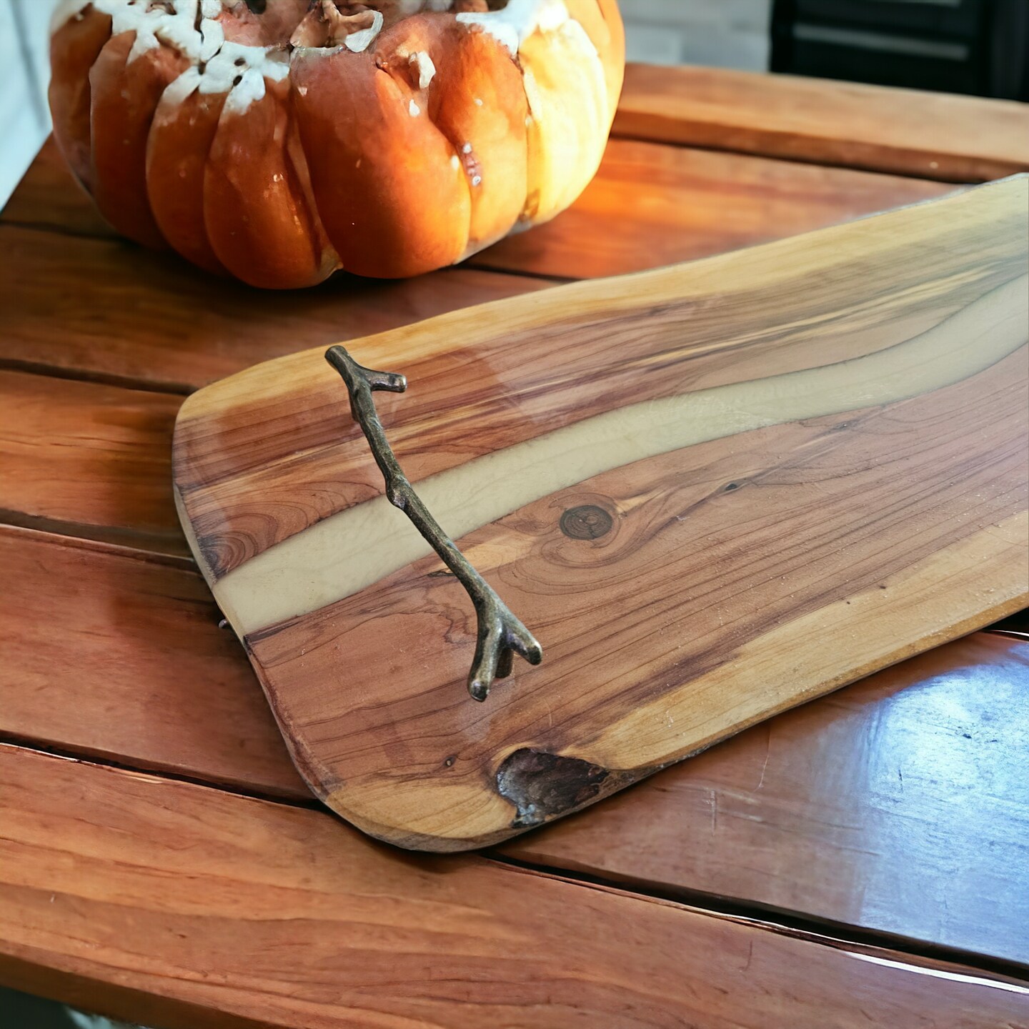 Charcuterie Serving Board with Resin, Cheese Board, Bread Board, River Board, Serving Tray, Live Edge, Wedding Gift, Anniversary outlet Gift