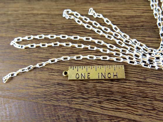 Two Tone Diamond Cut White Enamel on Brass Cable Chain (4') (C902)