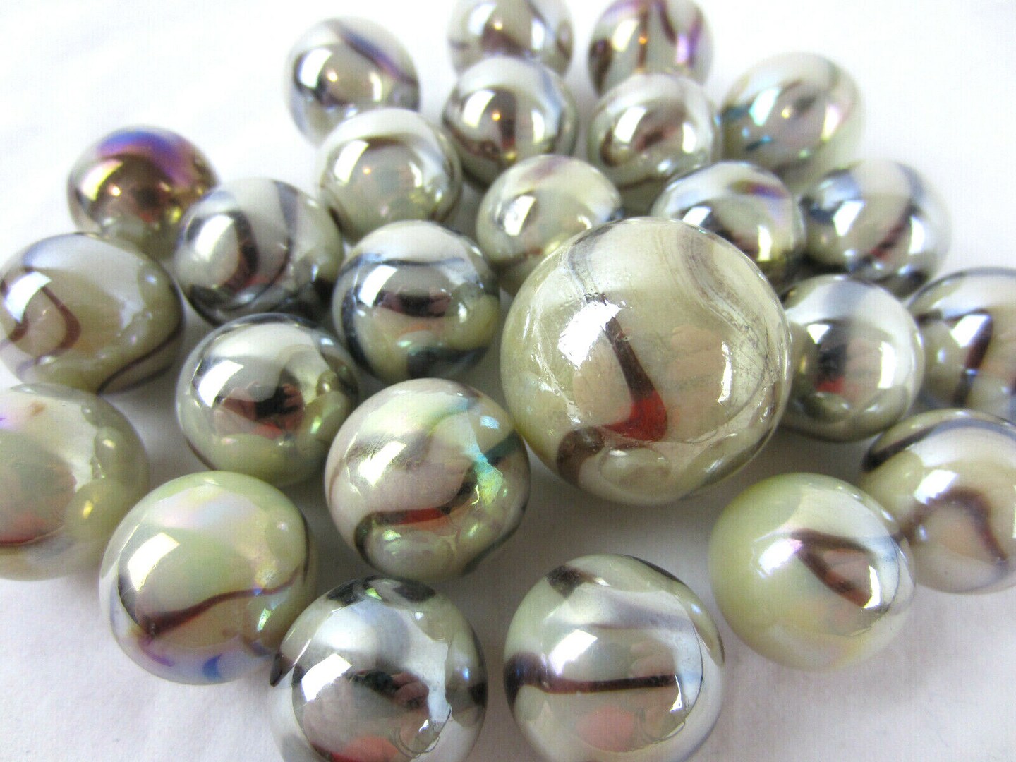 25 Glass Marbles LLAMA Brown/Tan Metallic Iridescent Shooter new