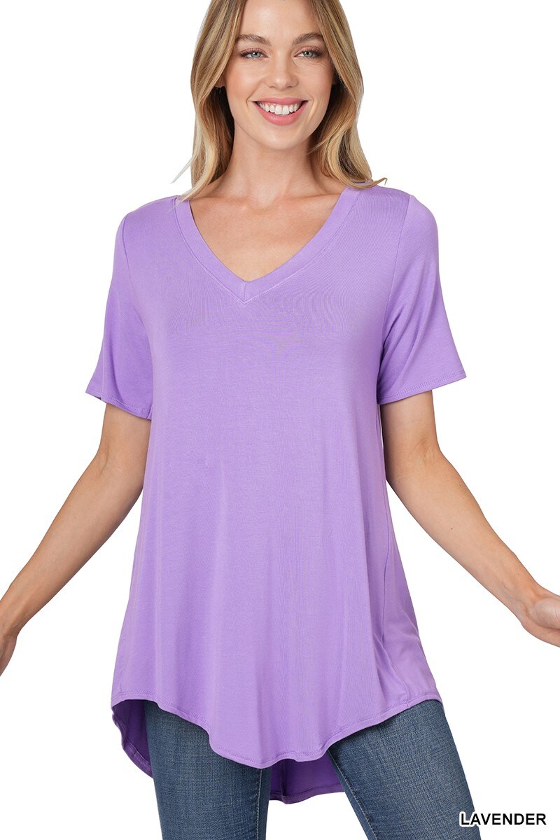 Luxe Rayon Short Sleeve V-Neck Hi-Low Hem Top | RADYAN&#xAE;