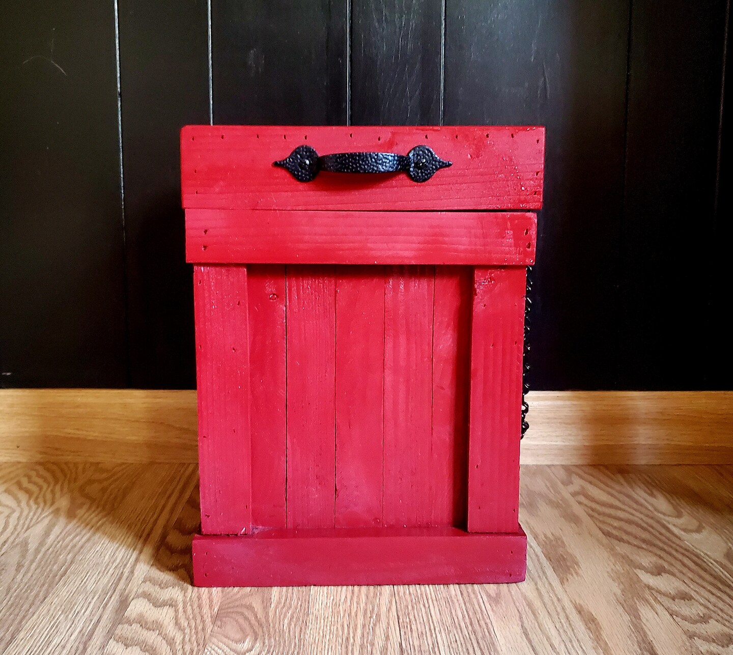 red-trash-can-4-gallon-bin-gothic-trash-bin-gothic-bathroom-storage