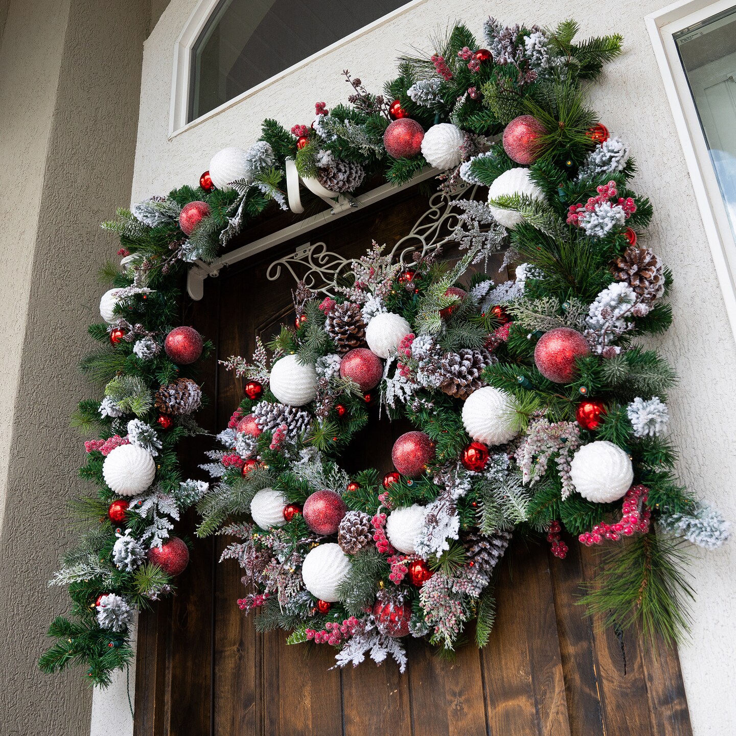 30 in. Lighted Christmas Wreath - Frosted Wonderland