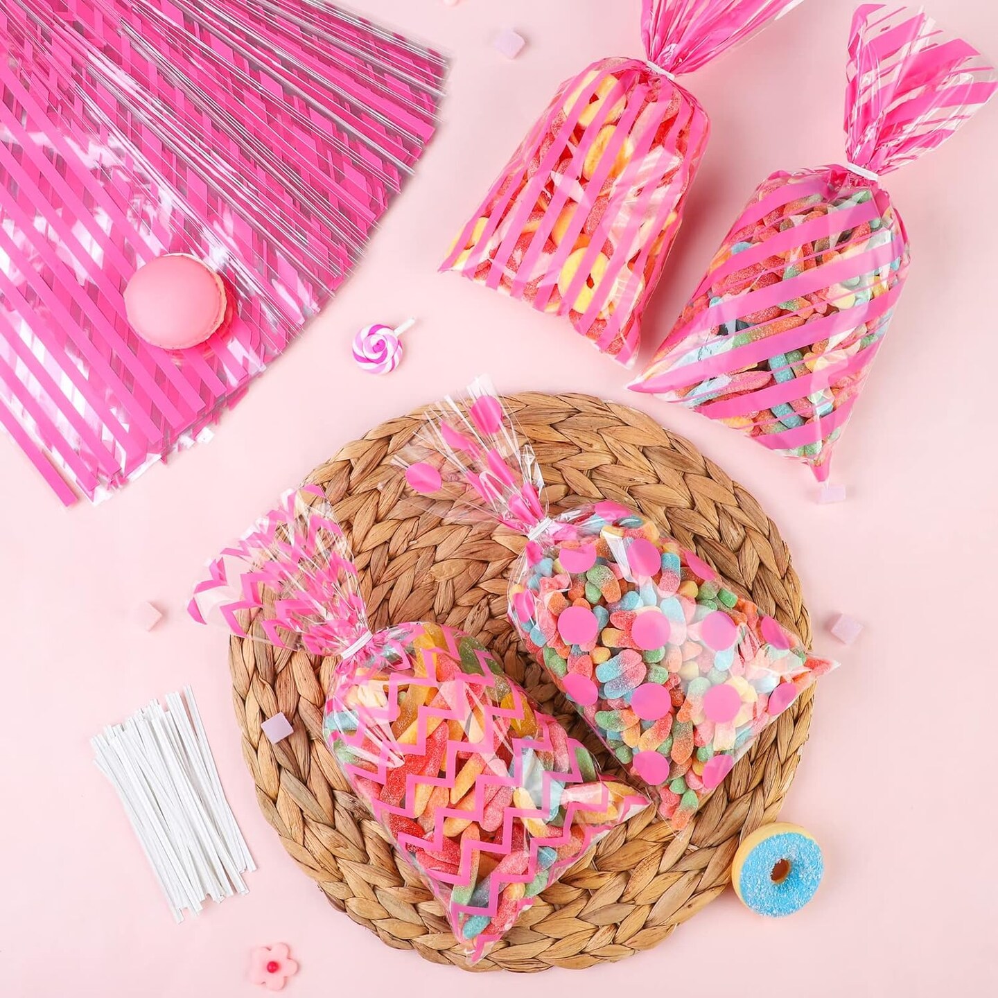 100-Pieces White Cellophane Treat Bags with Twist Ties