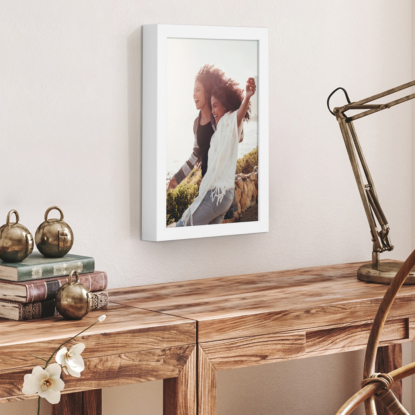 Americanflat Gallery-Style Picture Frame - Ideal Frame for Gallery Wall Display - Showcase Artwork, Prints, and Photos - Shatter Resistant Glass - Hanging Hardware with Drywall Anchor