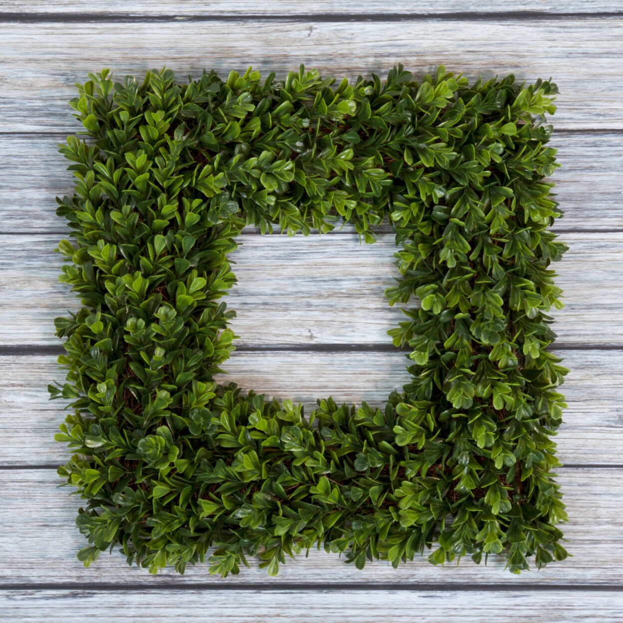 Pure Garden Square Boxwood Wreath - 16.5 Inch X 16.5 Inch Artificial Indoor Outdoor Floral Decor