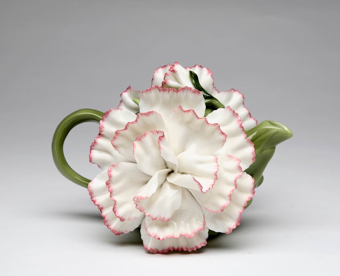 Ceramic White Carnation Flower Teapot, Gift for Her, Gift for Mom, Tea Party D&#xE9;cor, Caf&#xE9; D&#xE9;cor, Spring Kitchen Decor