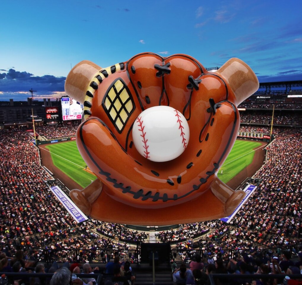 Ceramic Baseball Theme Piggy Bank, Home D&#xE9;cor, Gift for Him, Gift for Dad, Gift for Son, Kid&#x27;s Room Decor, Game Room Decor