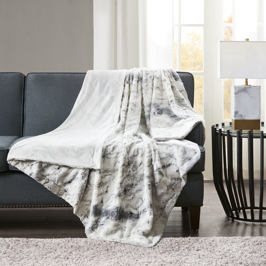 Luxuriously Soft Oversized Faux Fur Throw
