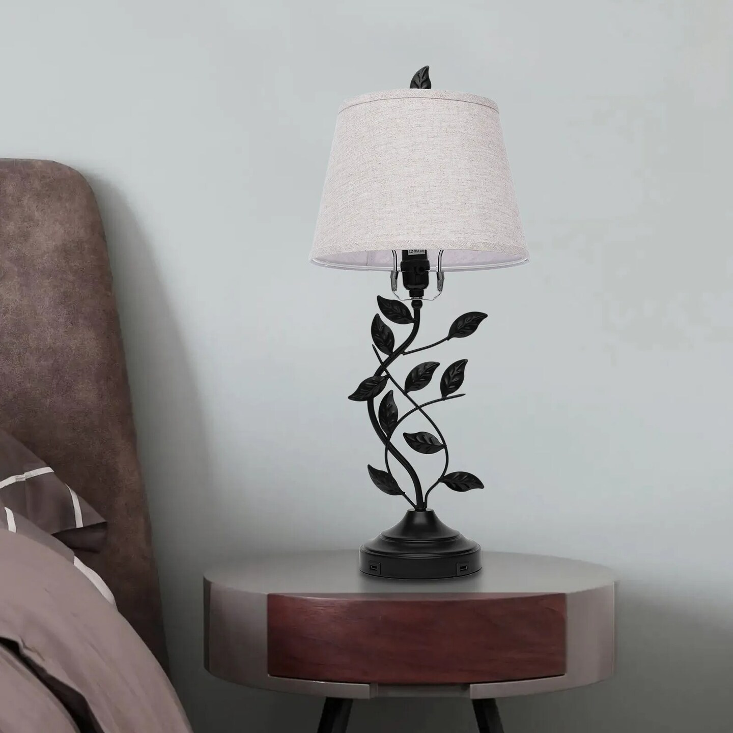 Classical Style E26 Bedside Lamp Desk Lamp Reading Lamp with Detachable Shade