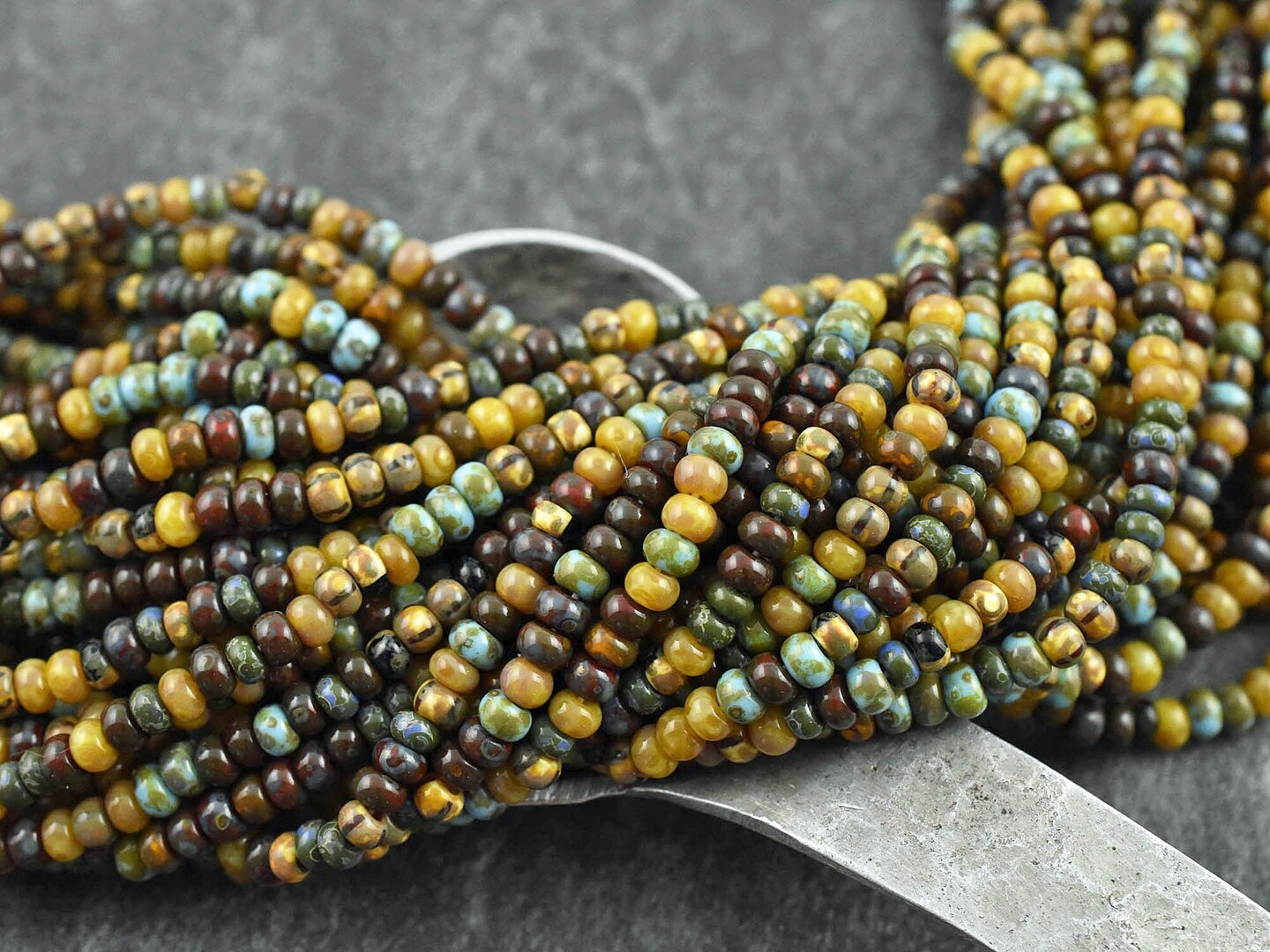 7/0 Aged Caribbean Blue Picasso Czech Glass Seed Bead Mix (21&#x22; Strand)