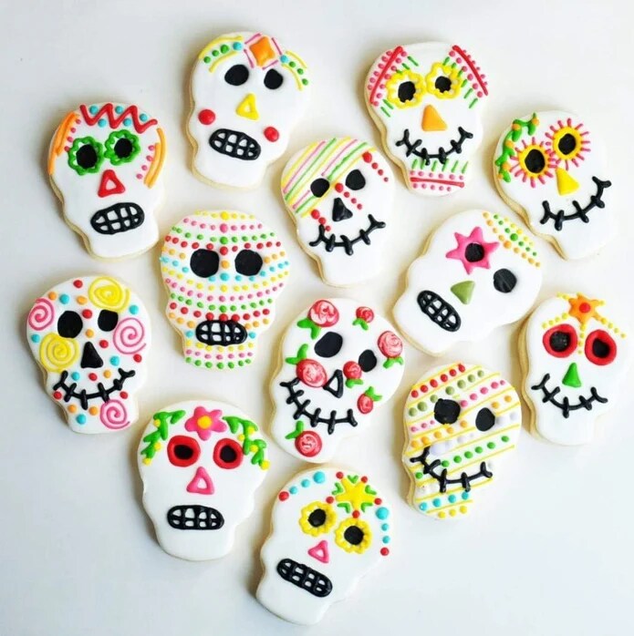 Ann Clark Skull Cookie Cutter Halloween Day of the Dead D&#xED;a de Los Muertos Sugar Skull, 3.5&#x22; Football player