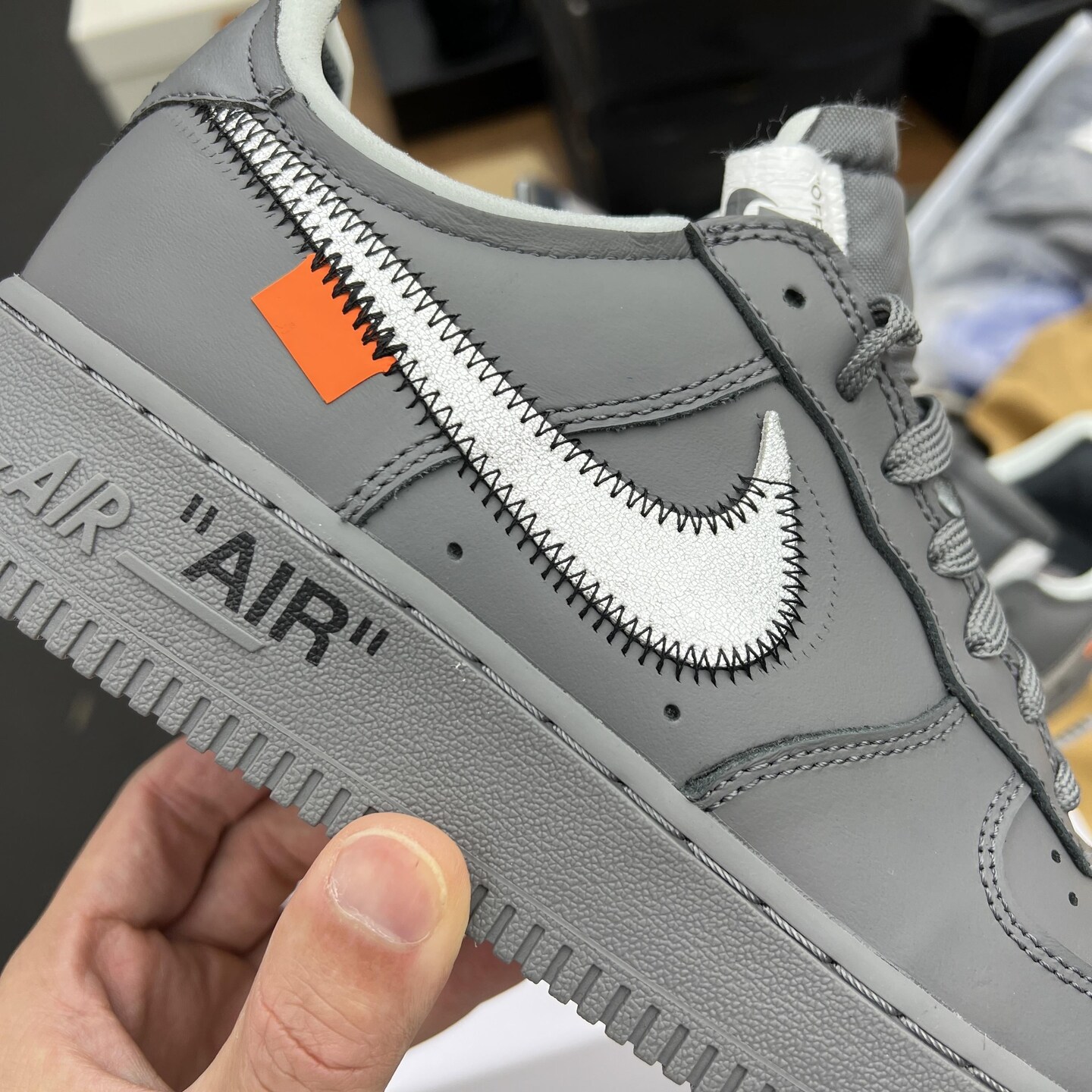 The off white x air force fashion 1