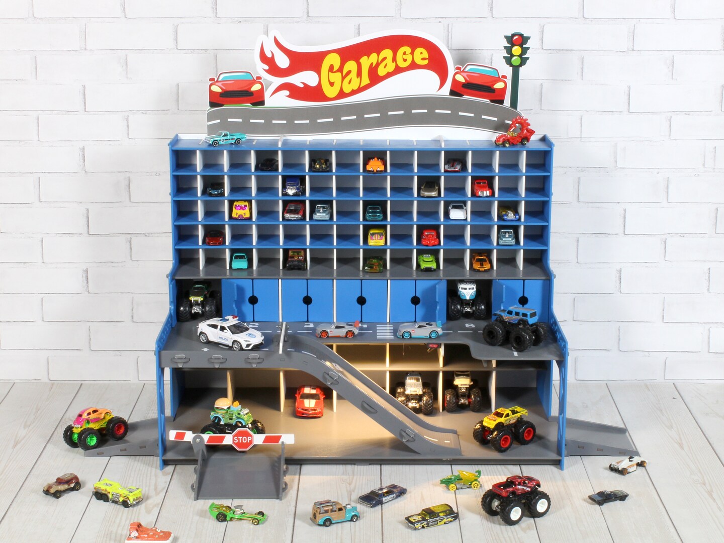 Hot wheels car garage set on sale