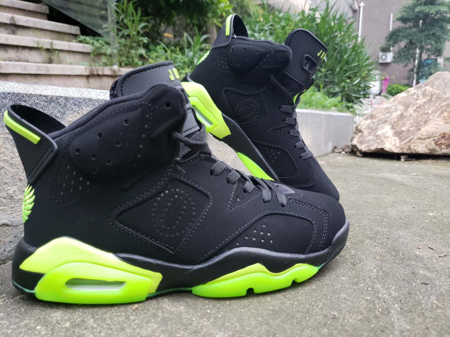 Dark green jordan 6 online