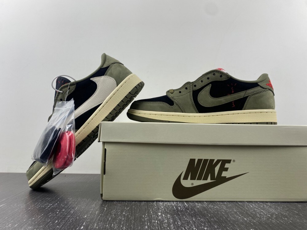 Travis Scott x Air Jordan 1 Low OG Black Sail Medium Olive