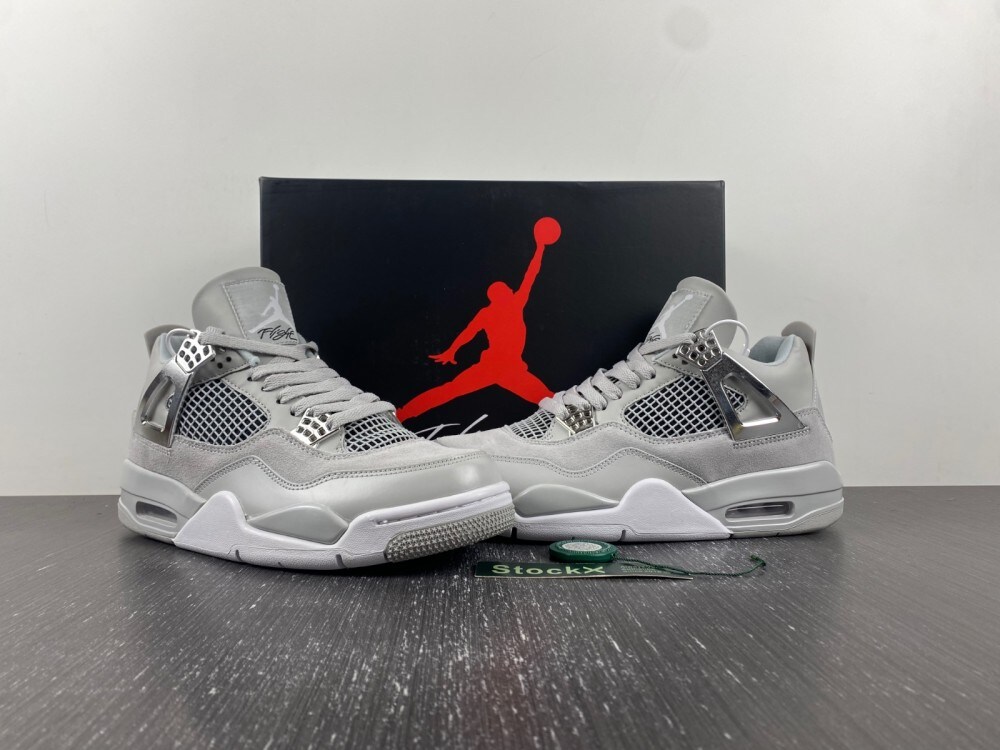 スニーカー Nike Air Jordan 4 Retro Frozen Moments LIGHT IRON ORE Sneaker Politics