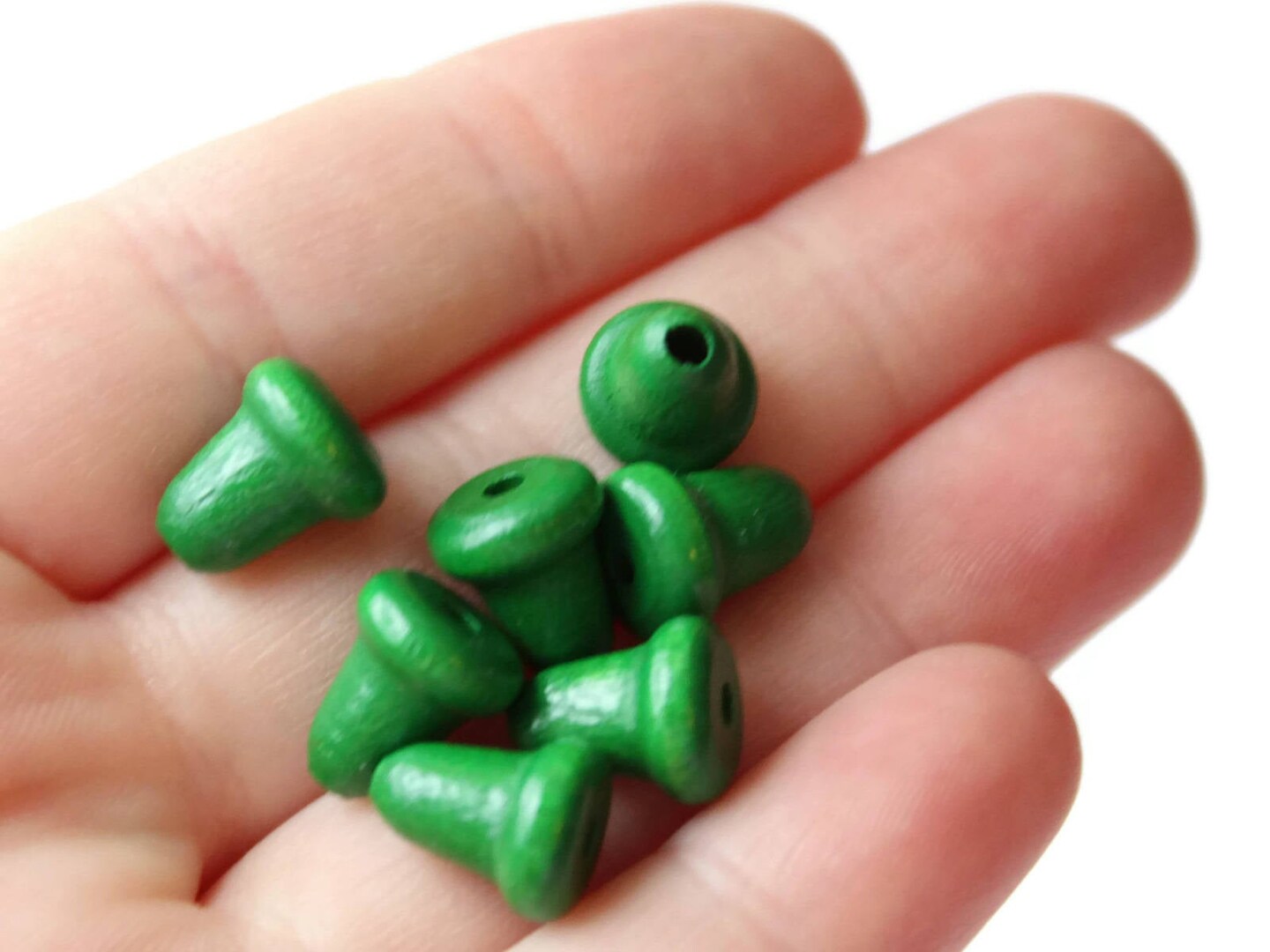 20 11mm Green Wooden Bell Beads Vintage Wood End Beads Loose Bell Shaped Beads