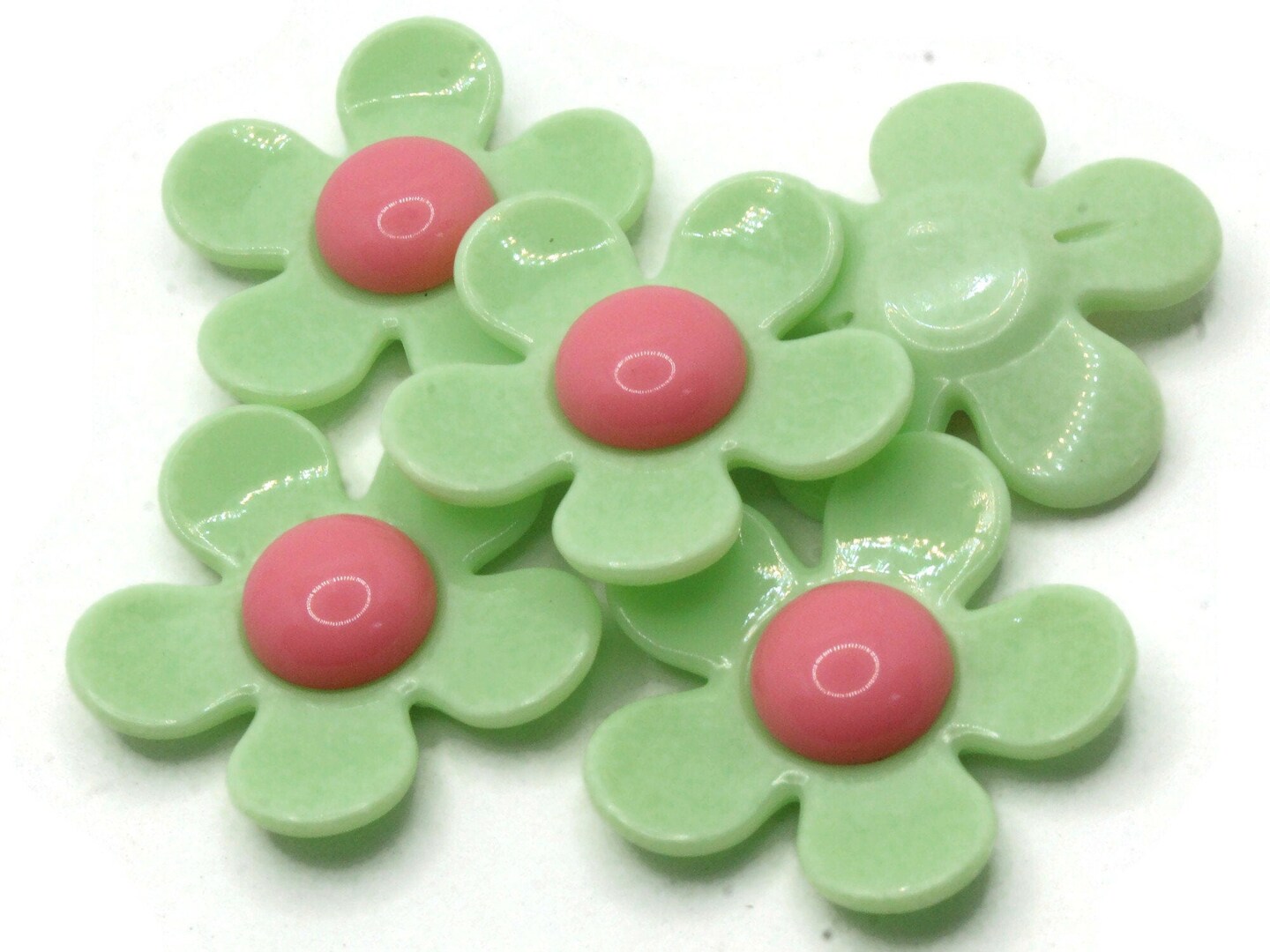 5 36mm Green and Pink Daisy Large Plastic Flower Beads
