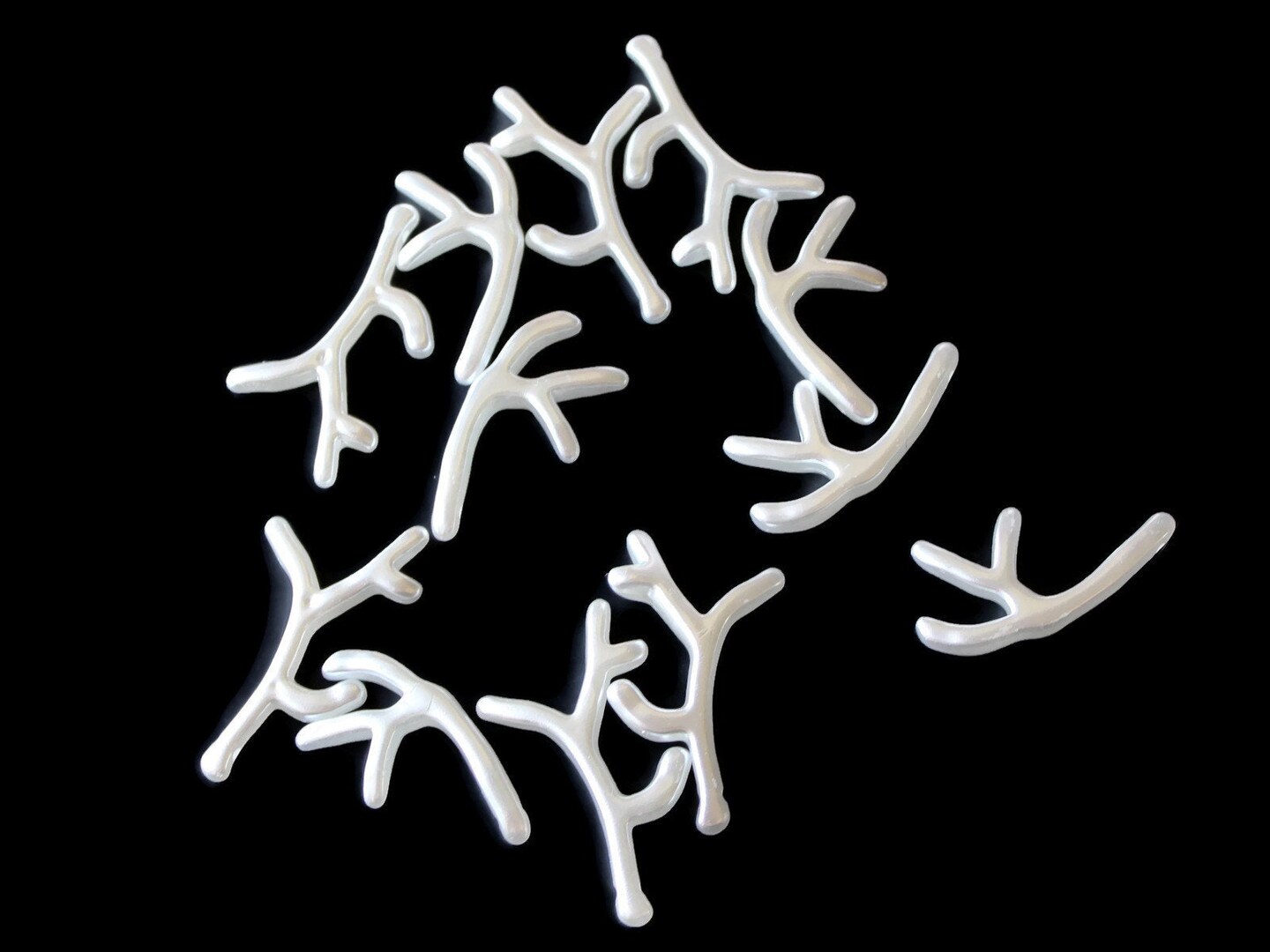 12 White Pearl Branch Beads Faux Pearls Plastic Antler Beads