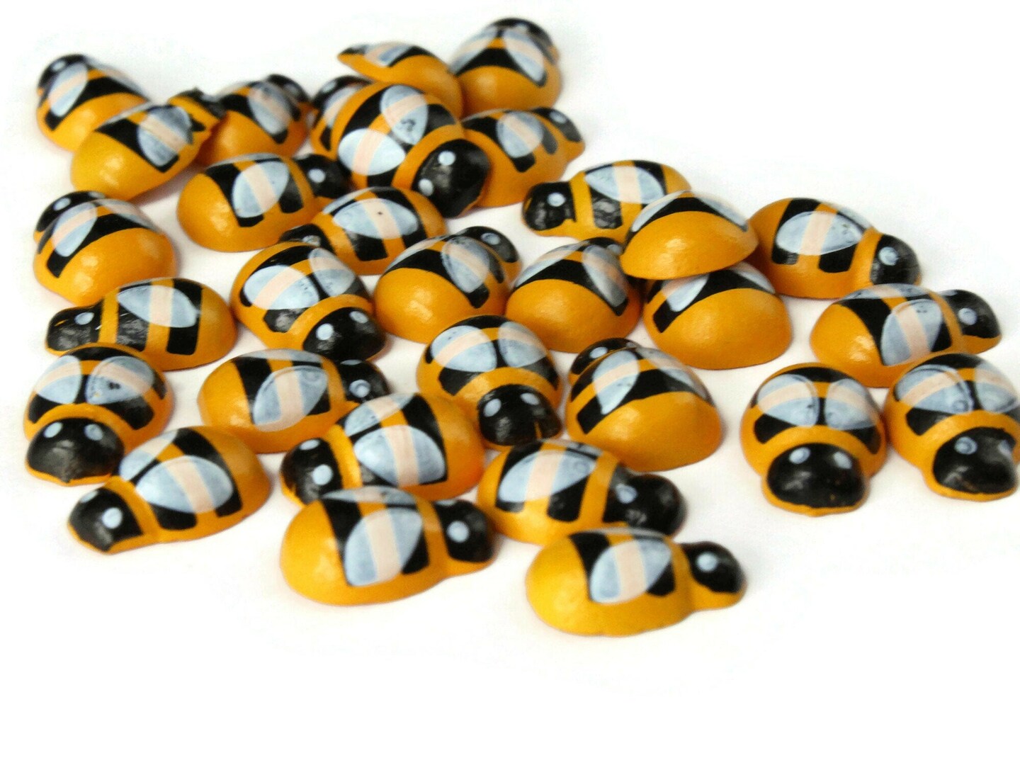 30 13mm Wooden Bee Cabochons - Flat Back Bumblebee Cabochons 1185