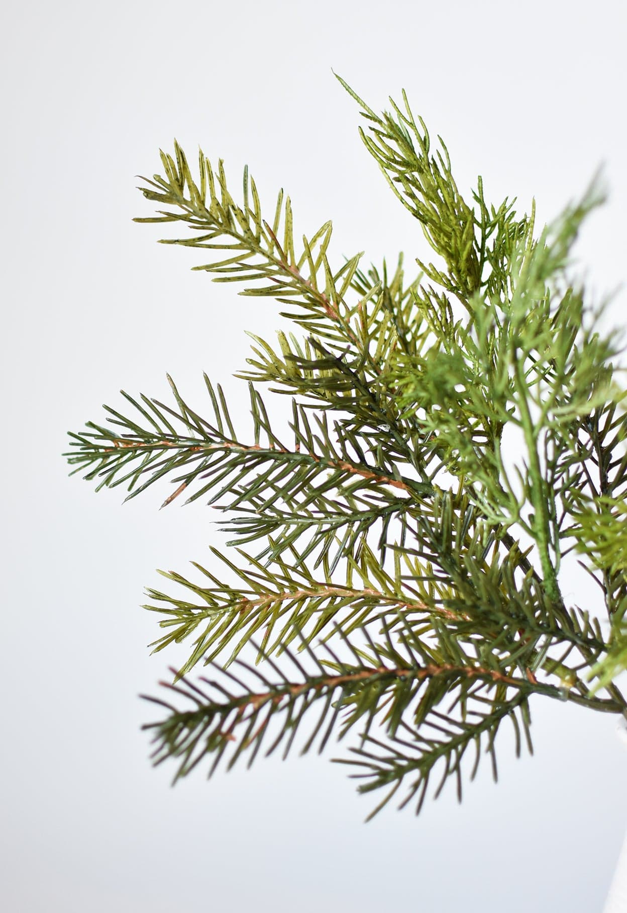 16&#x22; Faux Cedar/Pine Spray Stem