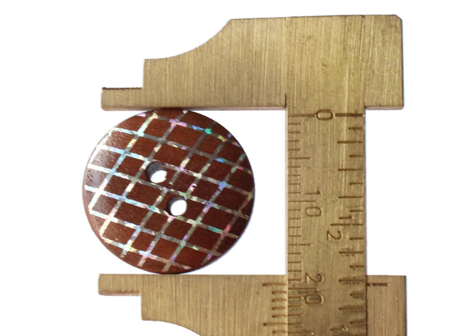 10 20mm Round Brown Wooden Two Hole Buttons with Holographic Silver Diamond Pattern
