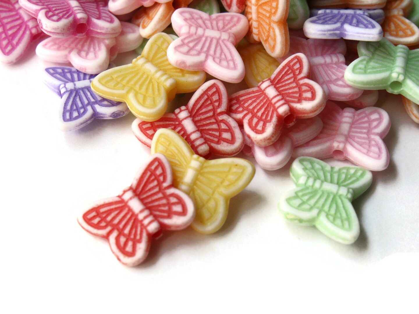 100 14mm Mixed Color Butterfly Beads Plastic Butterflies Loose Acrylic Moth Beads Animal Beads